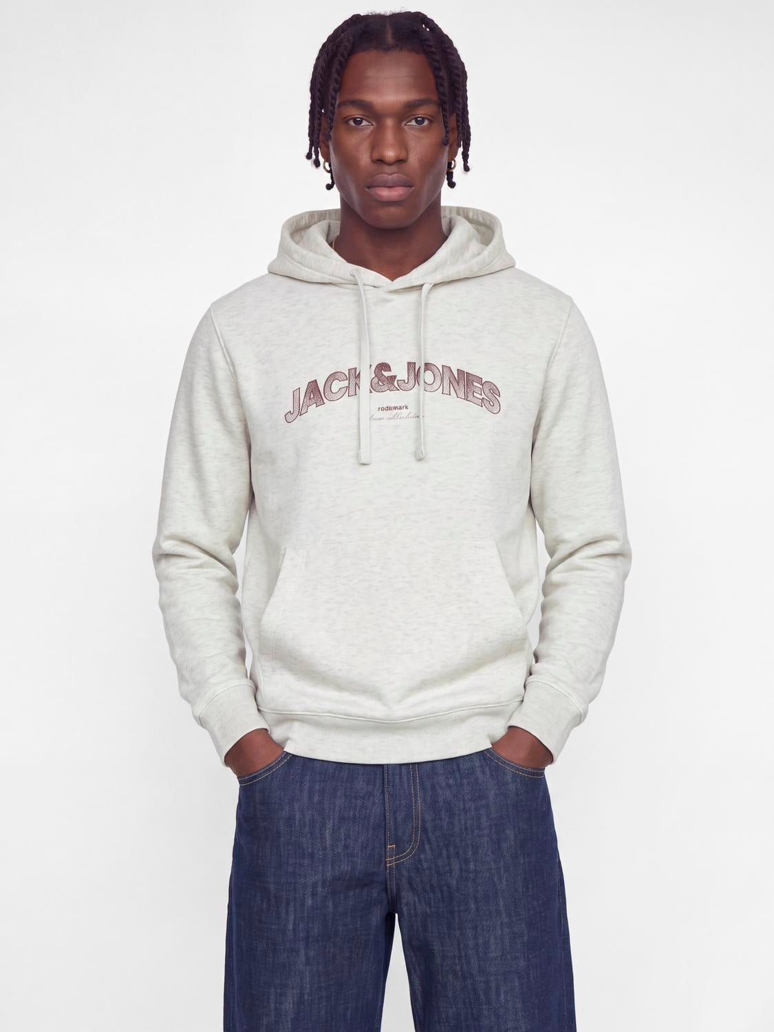 model_shot-front